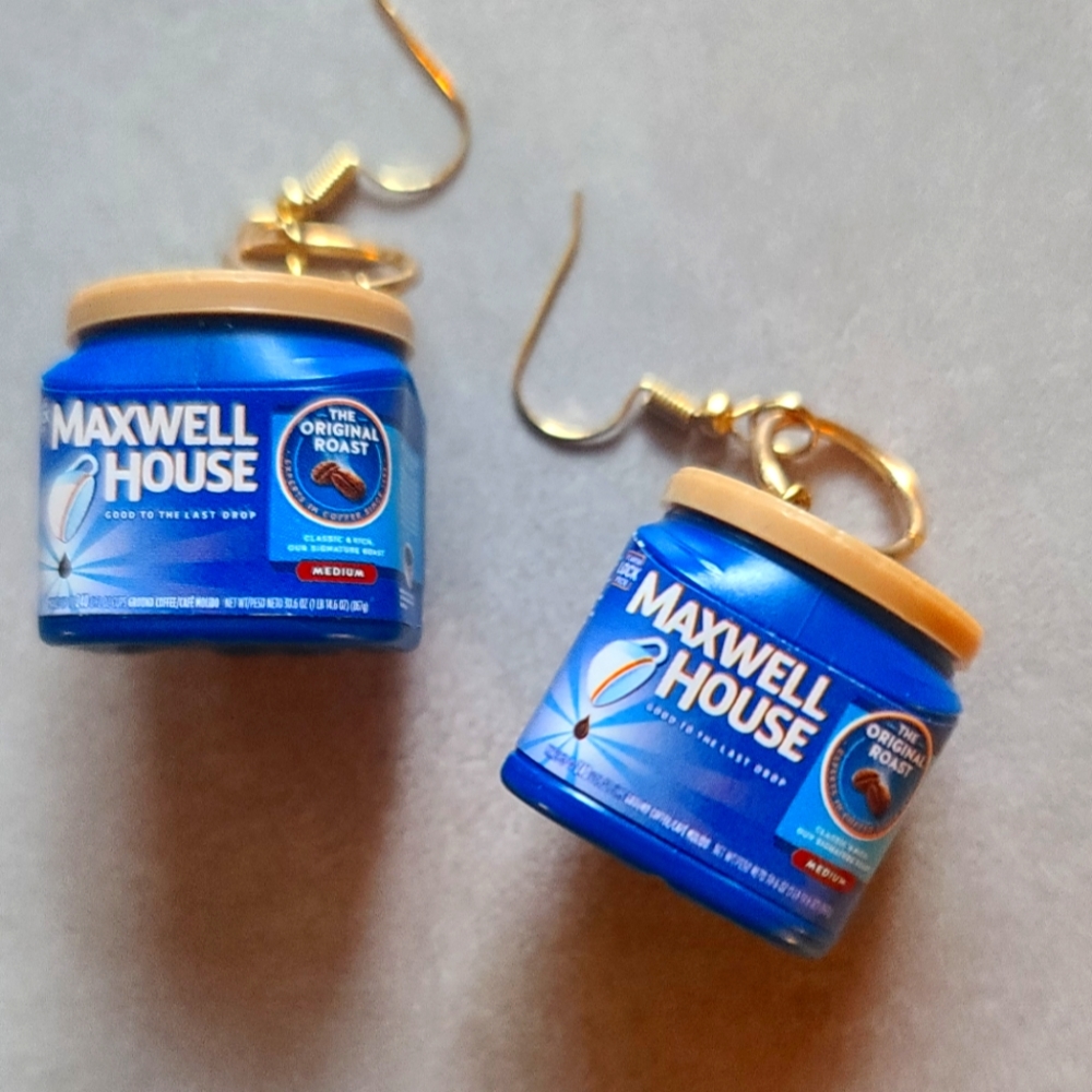 Mini brand earrings